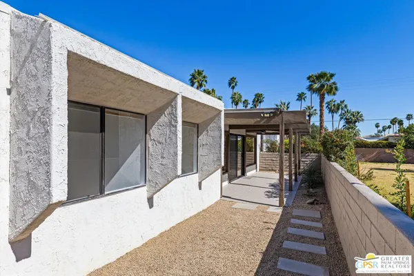 $449,000 | 1733 Capri Circle, Palm Springs, CA 92264