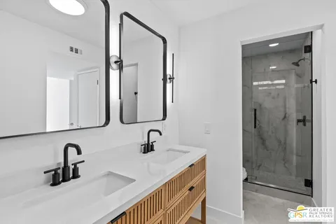 $449,000 | 1733 Capri Circle, Palm Springs, CA 92264