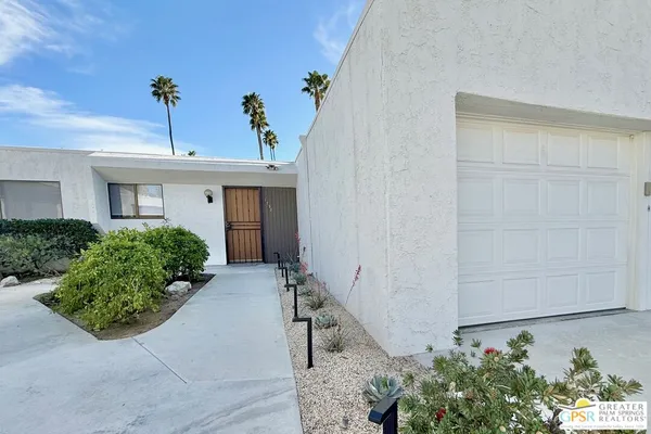 $449,000 | 1733 Capri Circle, Palm Springs, CA 92264