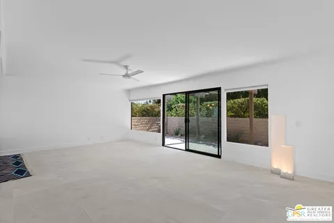 $449,000 | 1733 Capri Circle, Palm Springs, CA 92264