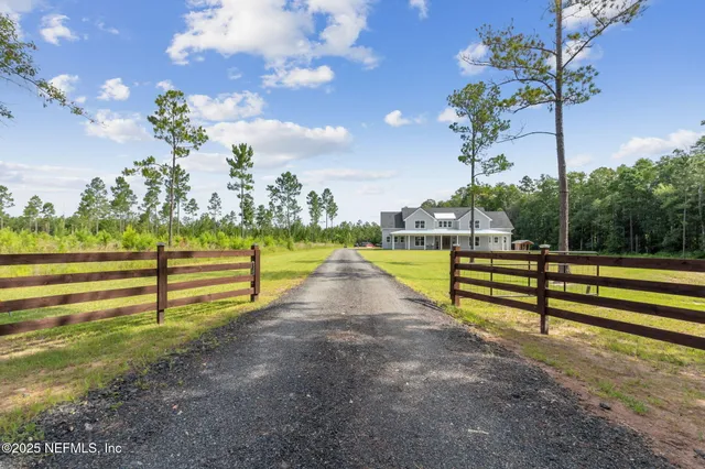 $950,000 | 15550 County Road 108, Hilliard, FL 32046
