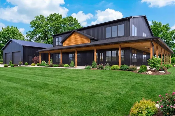 $975,000 | 829 Northwest 1001st Road, Odessa, MO 64076