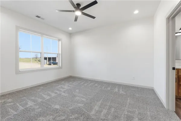 $975,000 | 829 Northwest 1001st Road, Odessa, MO 64076