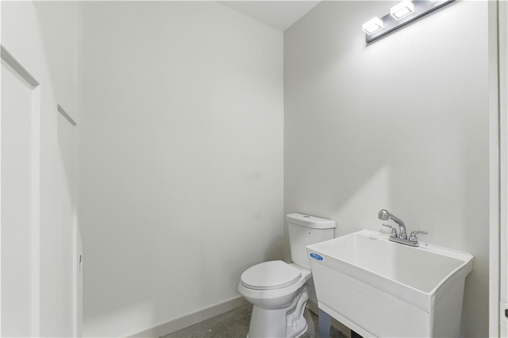 829 Northwest 1001st Road Odessa, MO 64076 - Photo 31 of 40