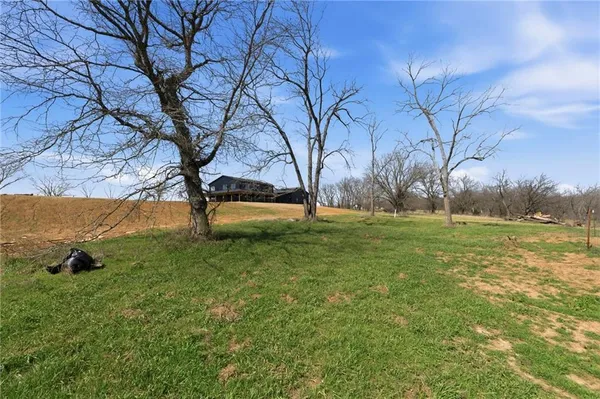 $975,000 | 829 Northwest 1001st Road, Odessa, MO 64076