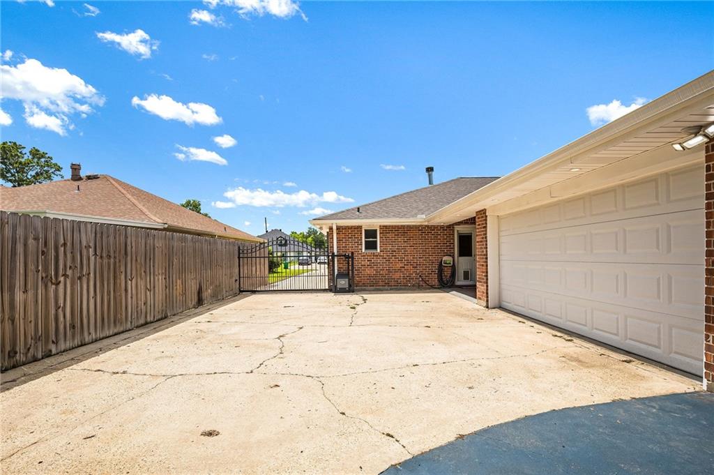 305 Devon Road Laplace, LA 70068 - Photo 29 of 37