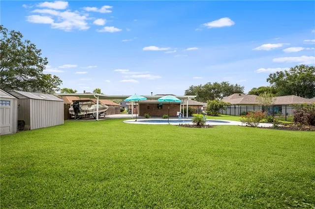 $329,000 | 305 Devon Road, Laplace, LA 70068