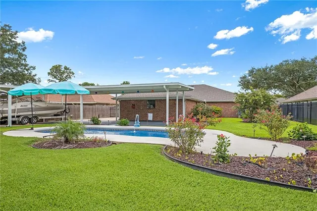 $329,000 | 305 Devon Road, Laplace, LA 70068