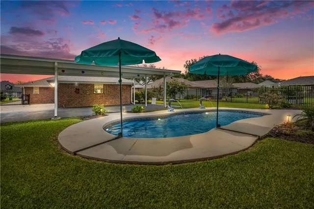 $329,000 | 305 Devon Road, Laplace, LA 70068