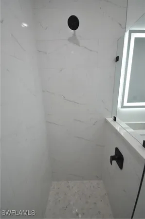 $2,600 | 2132 Barker Boulevard, Fort Myers, FL 33916