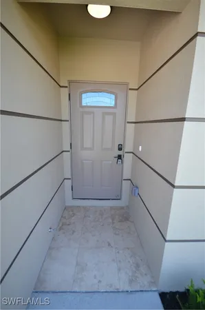 $2,600 | 2132 Barker Boulevard, Fort Myers, FL 33916