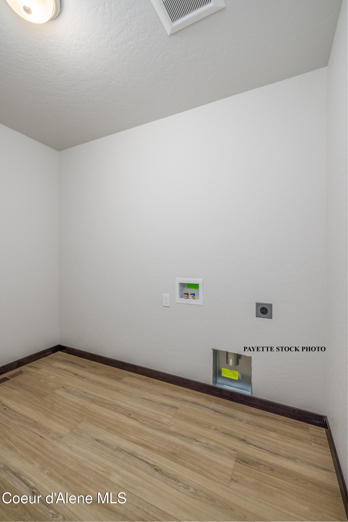 11848 North Entwistle Way Rathdrum, ID 83858 - Photo 19 of 27 18 Laundry