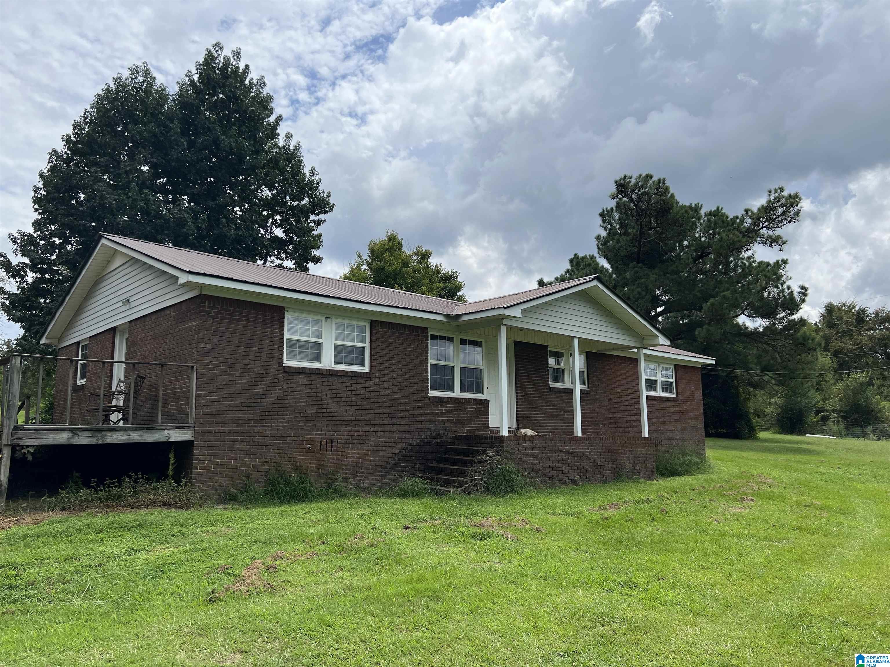 1040 Ebell Road Oneonta, AL 35121 - Photo 1 of 8