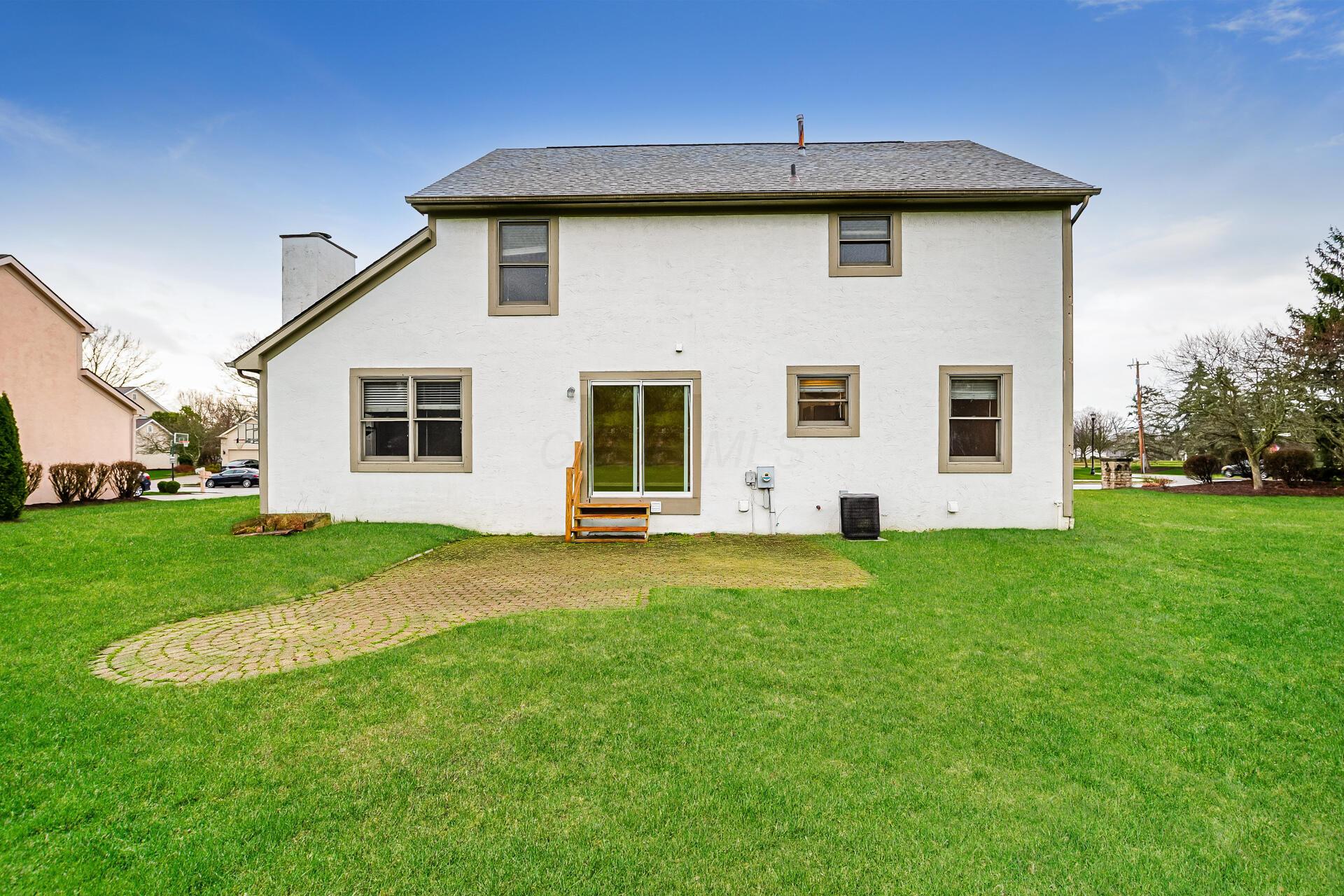 22 Liberty Ridge Avenue Powell, OH 43065 - Photo 15 of 15 15-photo-Rear-View-897fd909-5263-47c6-9a