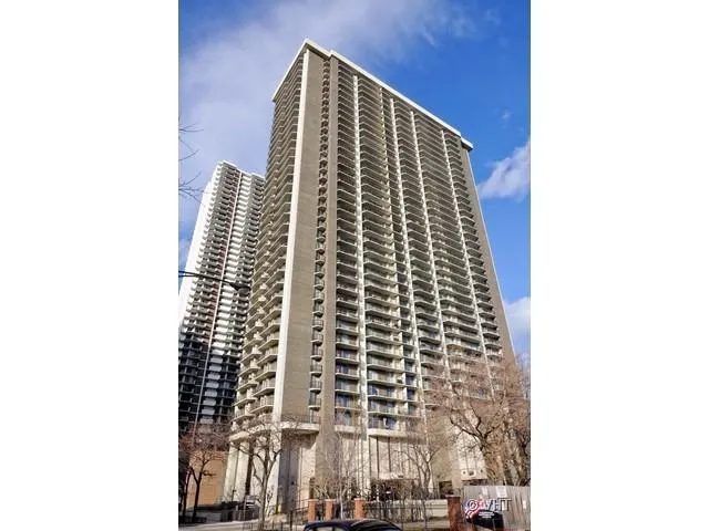 $175,000 | 6007 North Sheridan Road, Unit 20H, Chicago, IL 60660