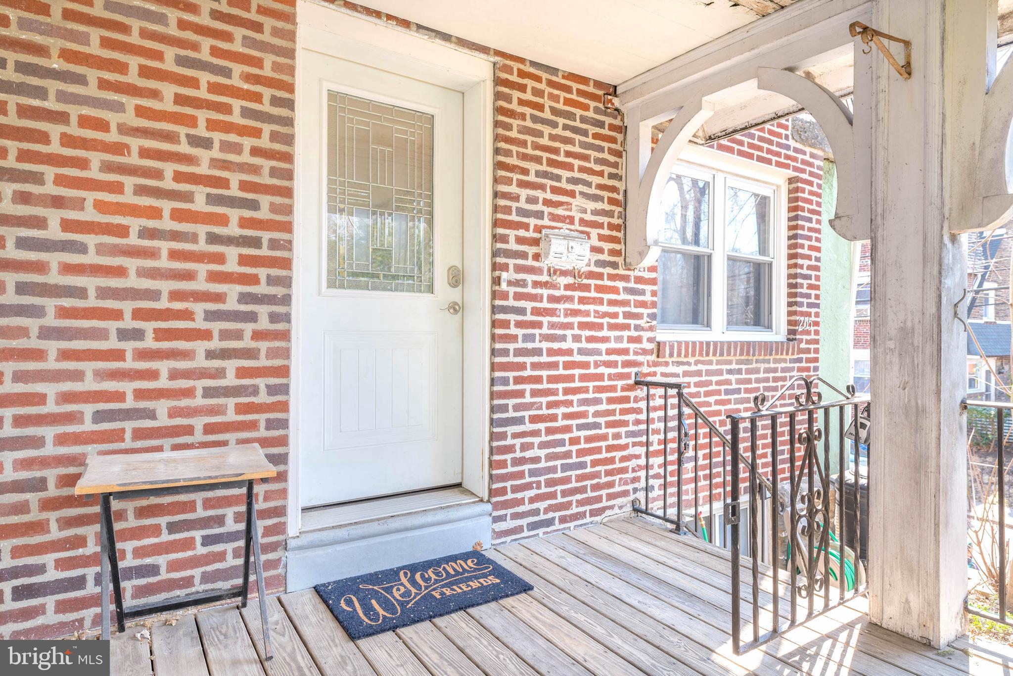 255 Maypole Road Upper Darby, PA 19082 - Photo 2 of 22