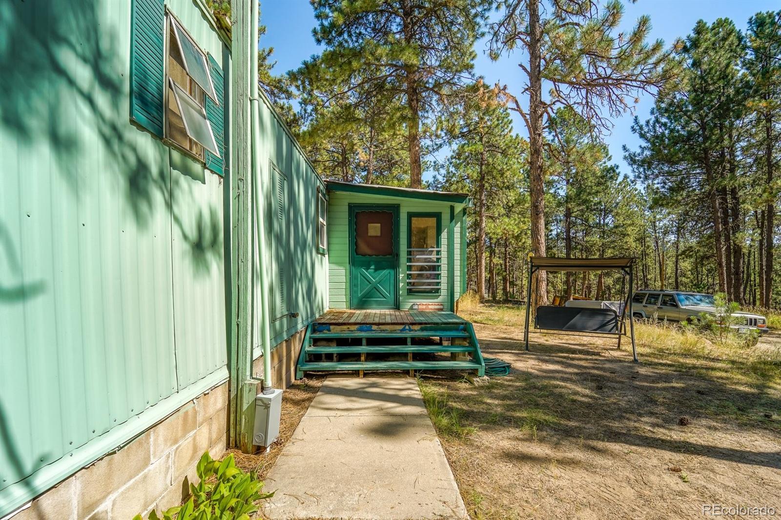 12085 Milam Road Colorado Springs, CO 80908 - Photo 7 of 16 Gallery Image 7