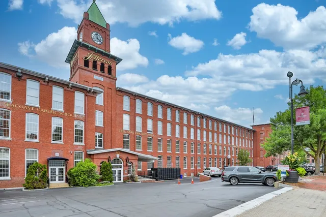 $2,455 | 670 North Commercial Street, Unit 2, Manchester, NH 03101