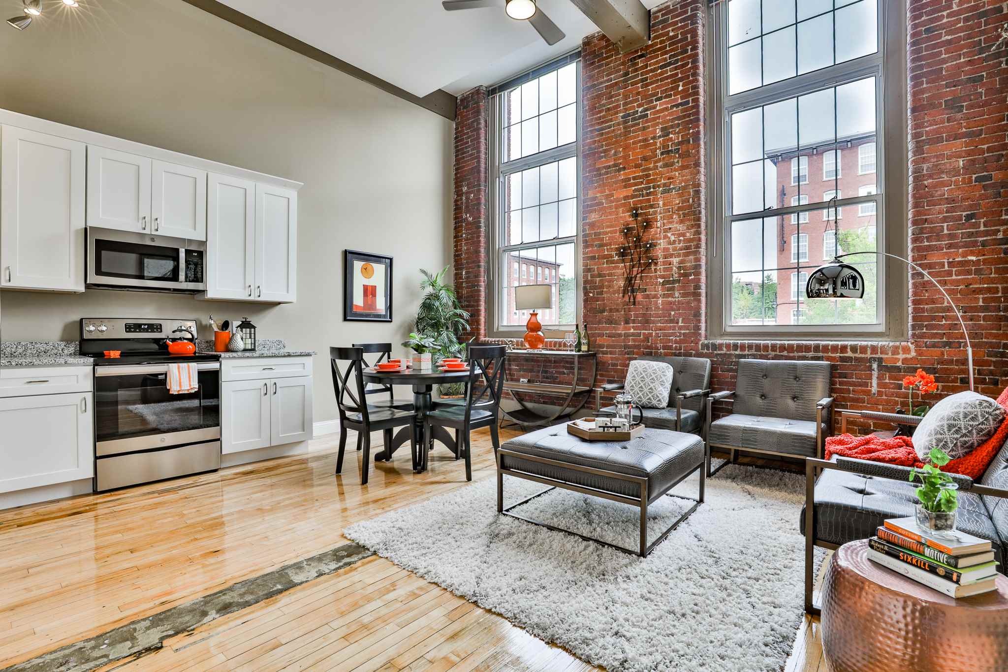 670 North Commercial Street, Unit 2 Manchester, NH 03101 - Photo 5 of 30