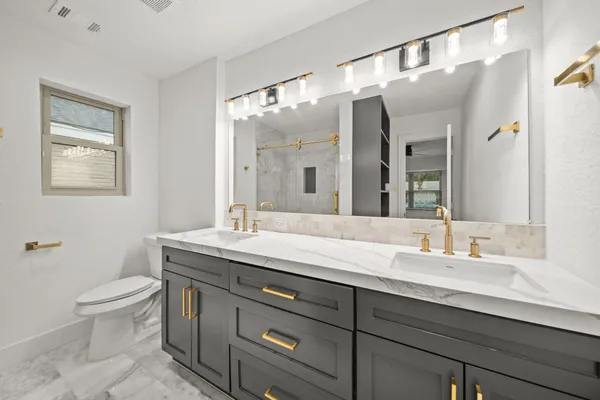 $3,800 | 6010 Rutherglenn Drive, Houston, TX 77096