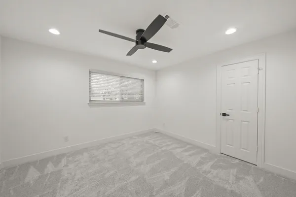 $3,800 | 6010 Rutherglenn Drive, Houston, TX 77096