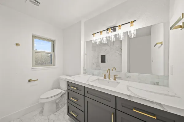 $3,800 | 6010 Rutherglenn Drive, Houston, TX 77096
