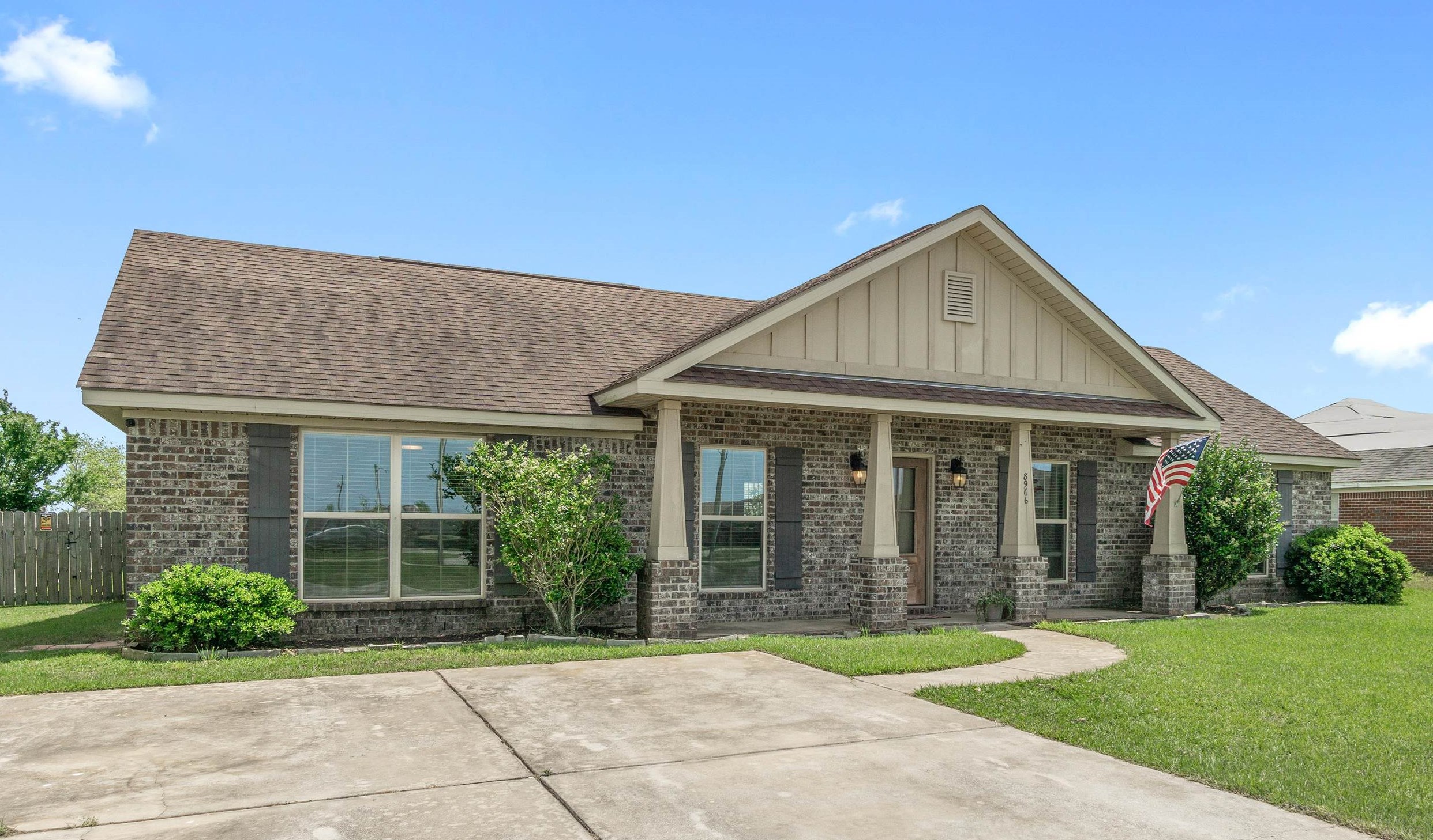 8966 Lockridge Road Foley, AL 36535 - Photo 3 of 26 Front View 3