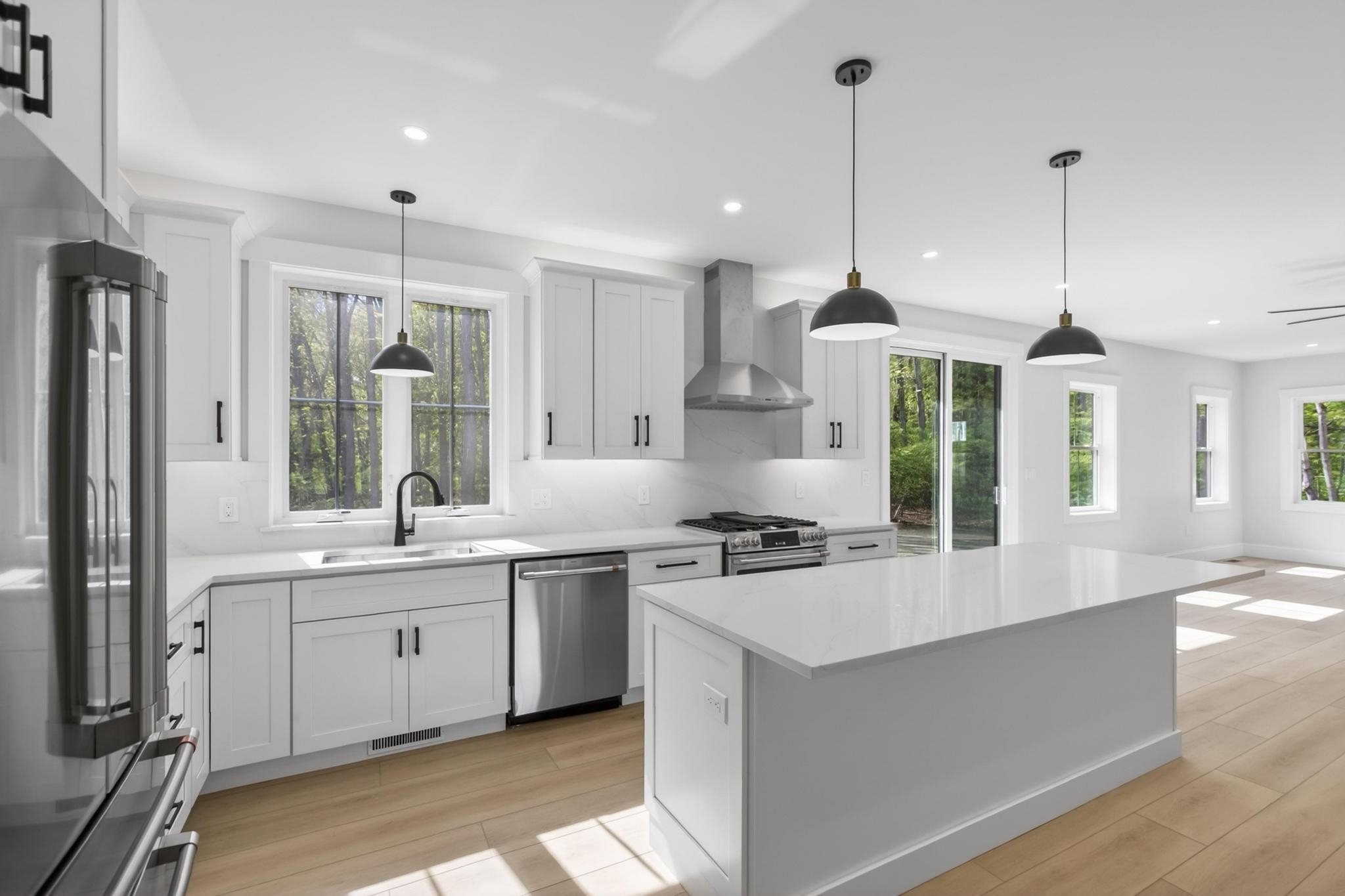 5 Highland Avenue Salem, NH 03079 - Photo 15 of 47