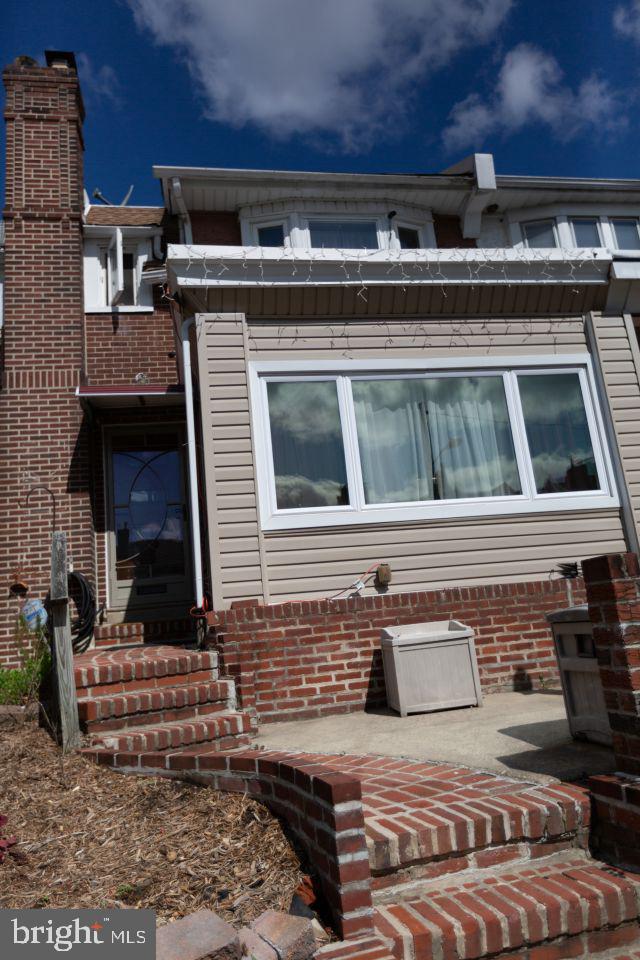 6617 Lotus Road Philadelphia, PA 19151 - Photo 2 of 23 Gallery Image 2
