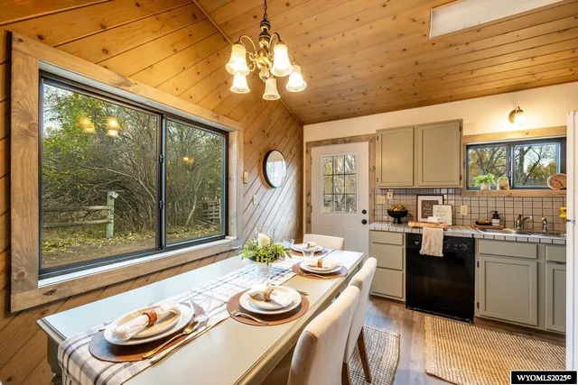 $499,900 | 721 Bridge Street, Dayton, WY 82836