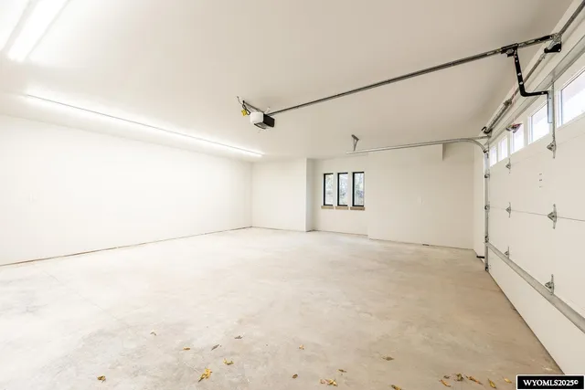 $499,900 | 721 Bridge Street, Dayton, WY 82836