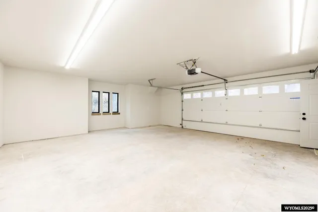 $499,900 | 721 Bridge Street, Dayton, WY 82836