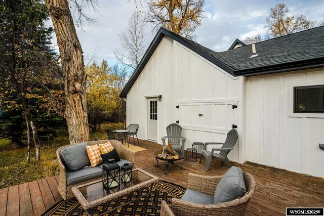 $499,900 | 721 Bridge Street, Dayton, WY 82836