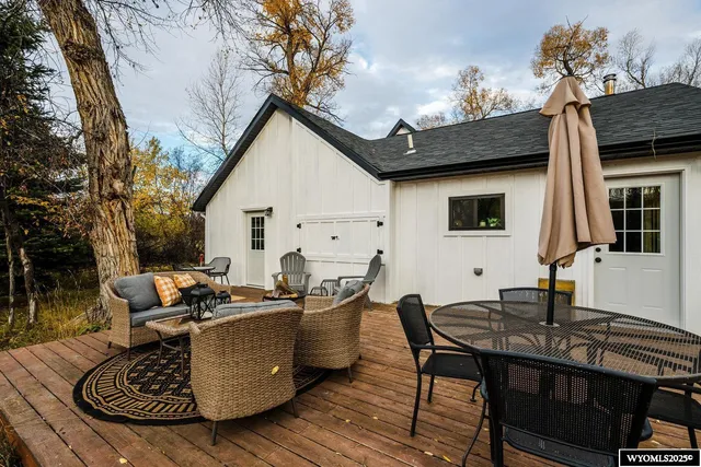 $499,900 | 721 Bridge Street, Dayton, WY 82836