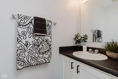 $269,999 | 5211 Pike Creek Lane, Indianapolis, IN 46254