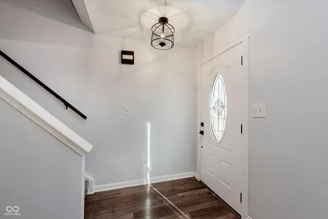 $269,999 | 5211 Pike Creek Lane, Indianapolis, IN 46254