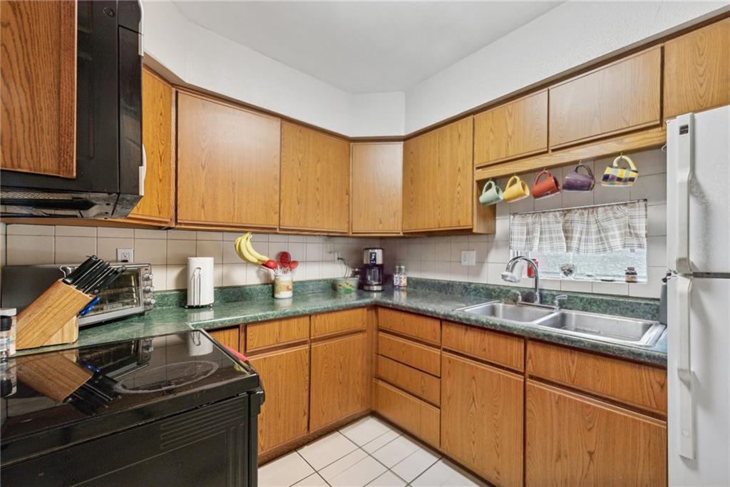 801 Sleepy Hollow Road Pittsburgh, PA 15234 - Photo 6 of 26 Gallery Image 6
