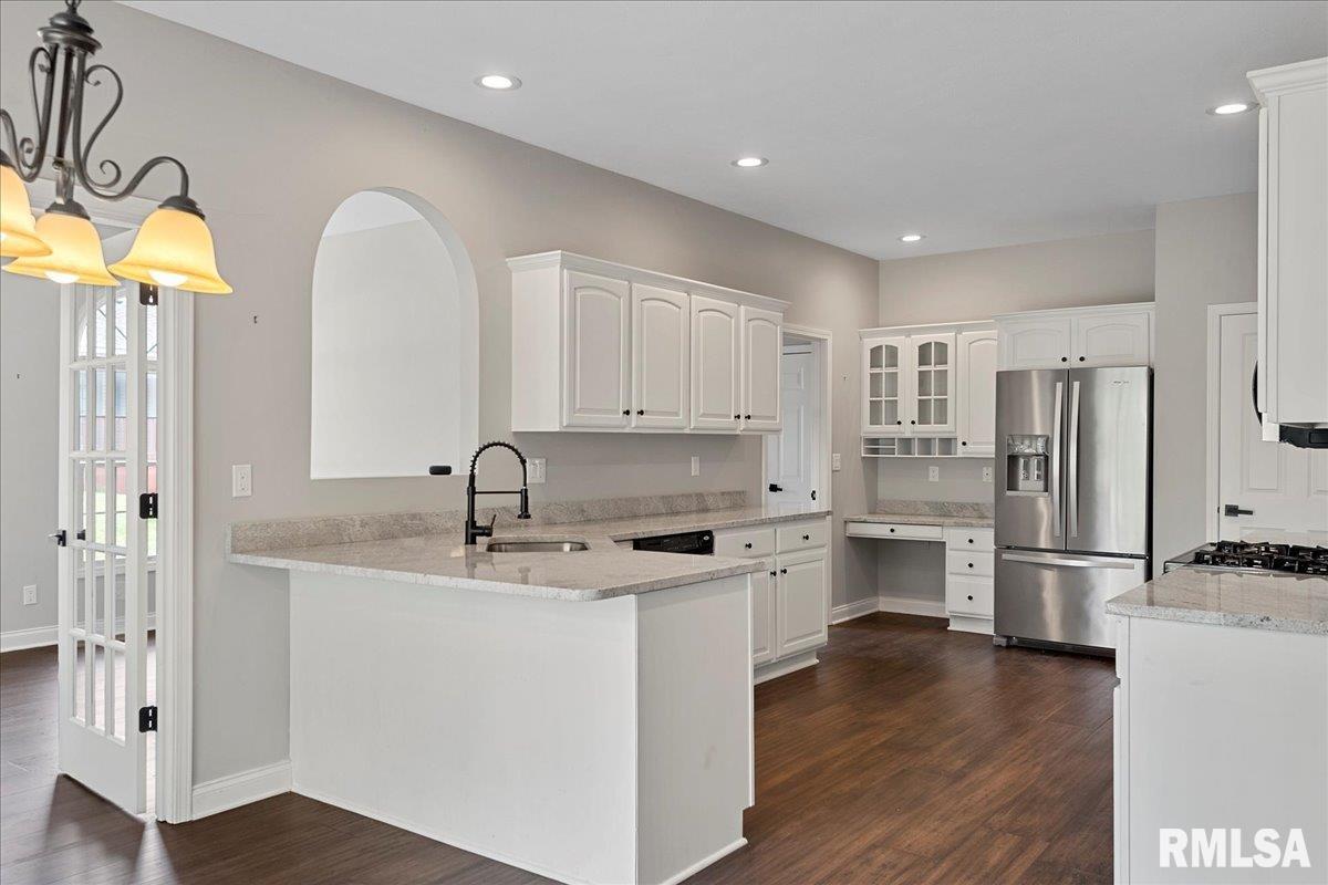 6208 MacKenzie Place Springfield, IL 62711 - Photo 13 of 53