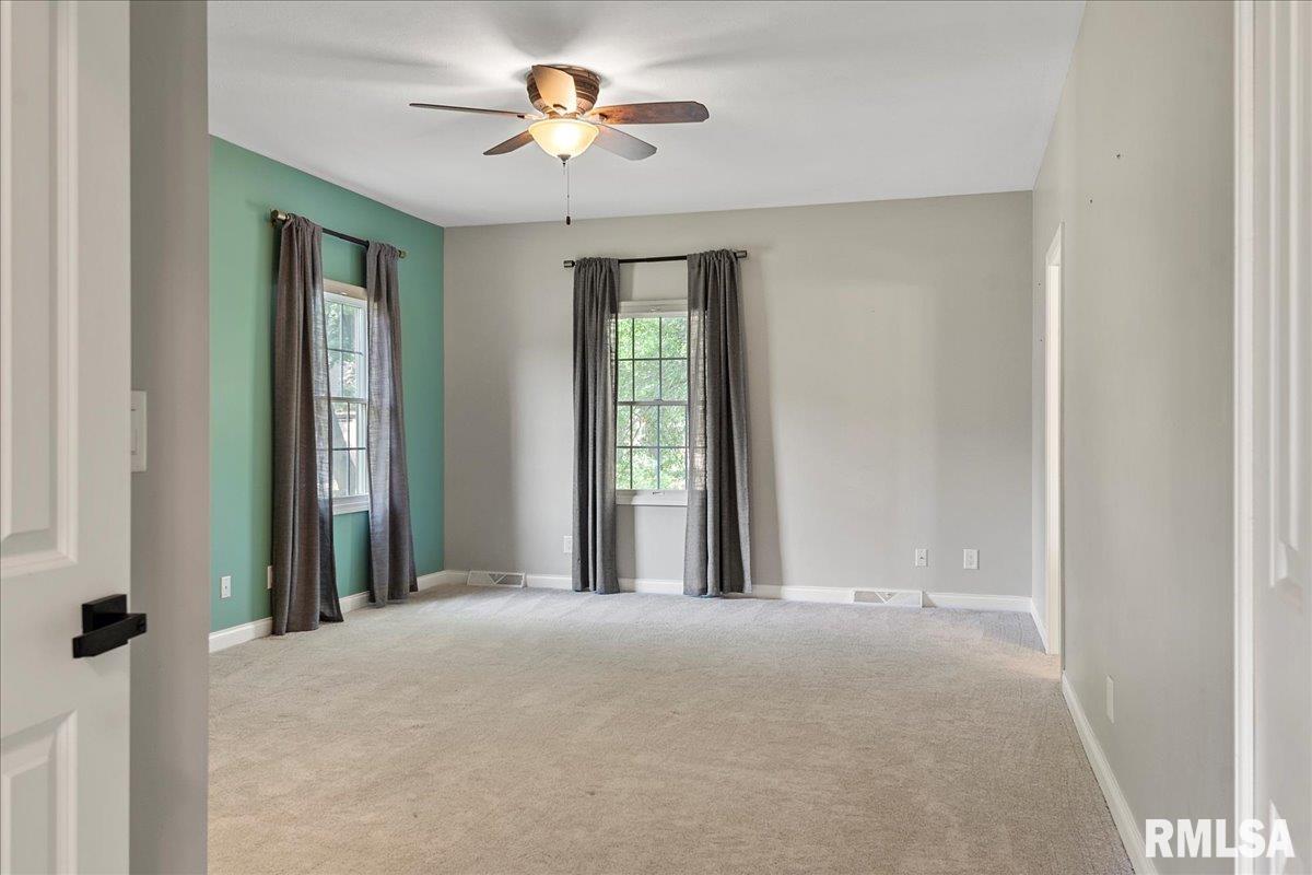 6208 MacKenzie Place Springfield, IL 62711 - Photo 24 of 53