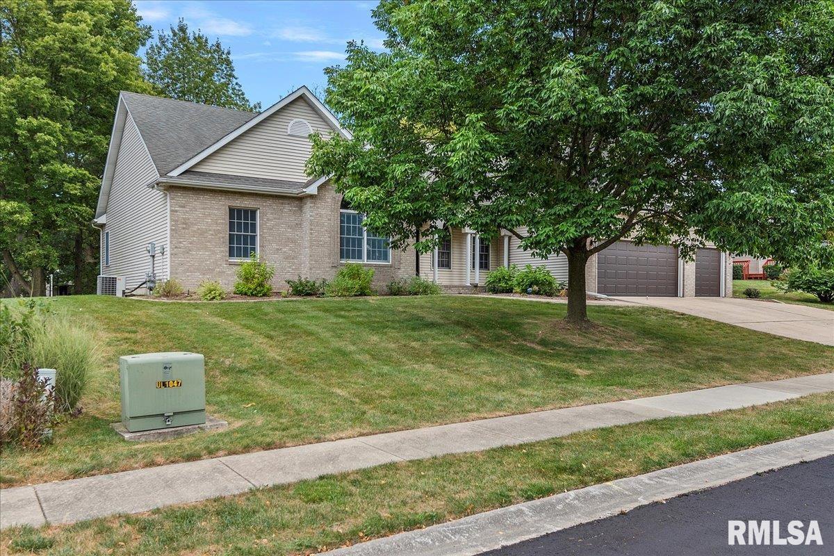 6208 MacKenzie Place Springfield, IL 62711 - Photo 3 of 53