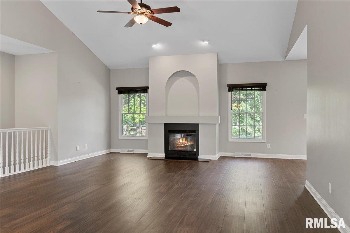 6208 MacKenzie Place Springfield, IL 62711 - Photo 5 of 53