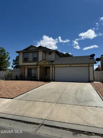 $2,650 | 5320 East Ave R 11, Palmdale, CA 93552