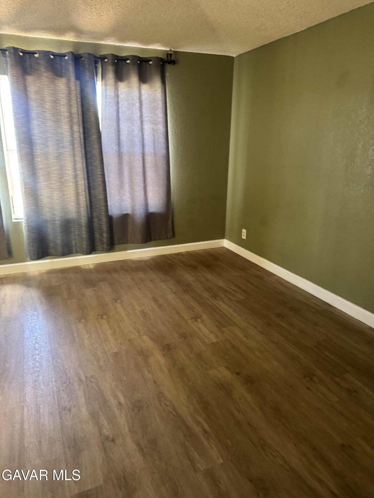 5320 East Ave R 11 Palmdale, CA 93552 - Photo 4 of 19 IMG_6628