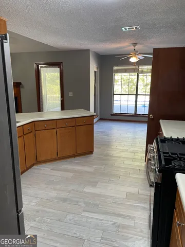 $2,400 | 211 North Woodvalley Drive, Kingsland, GA 31548