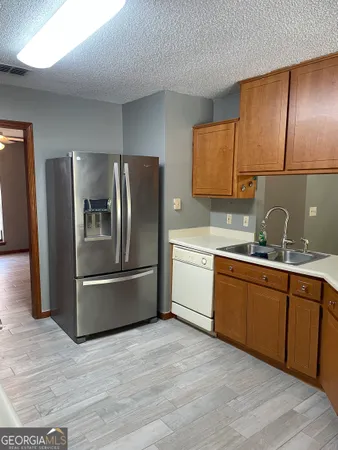$2,200 | 211 North Woodvalley Drive, Kingsland, GA 31548