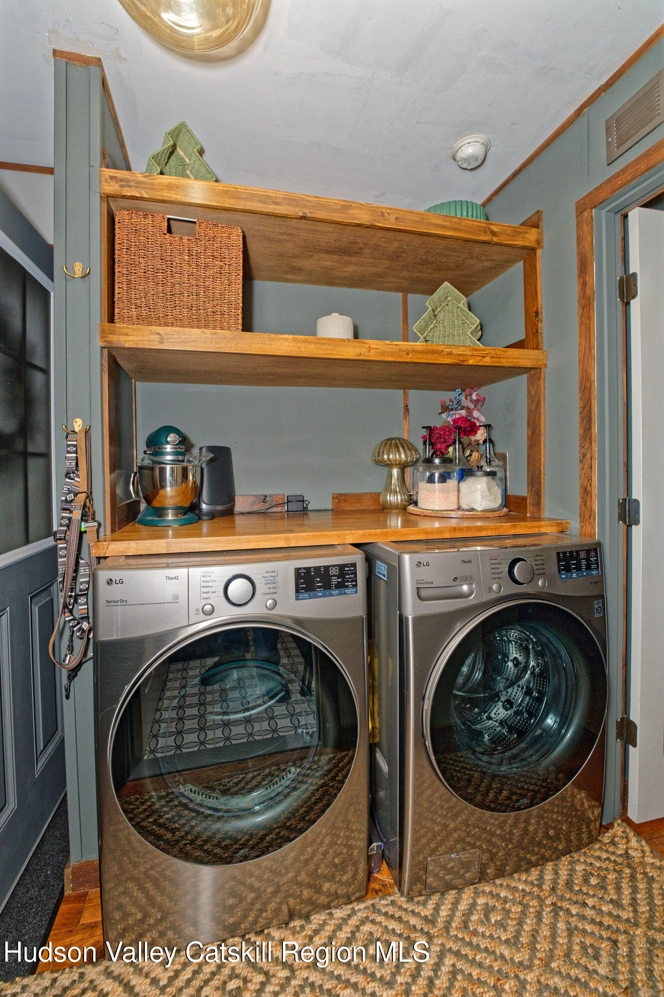 28 Matthew Drive, Unit 28 Castleton-on-Hudson, NY 12033 - Photo 22 of 28 a utility room with a washer and dryer