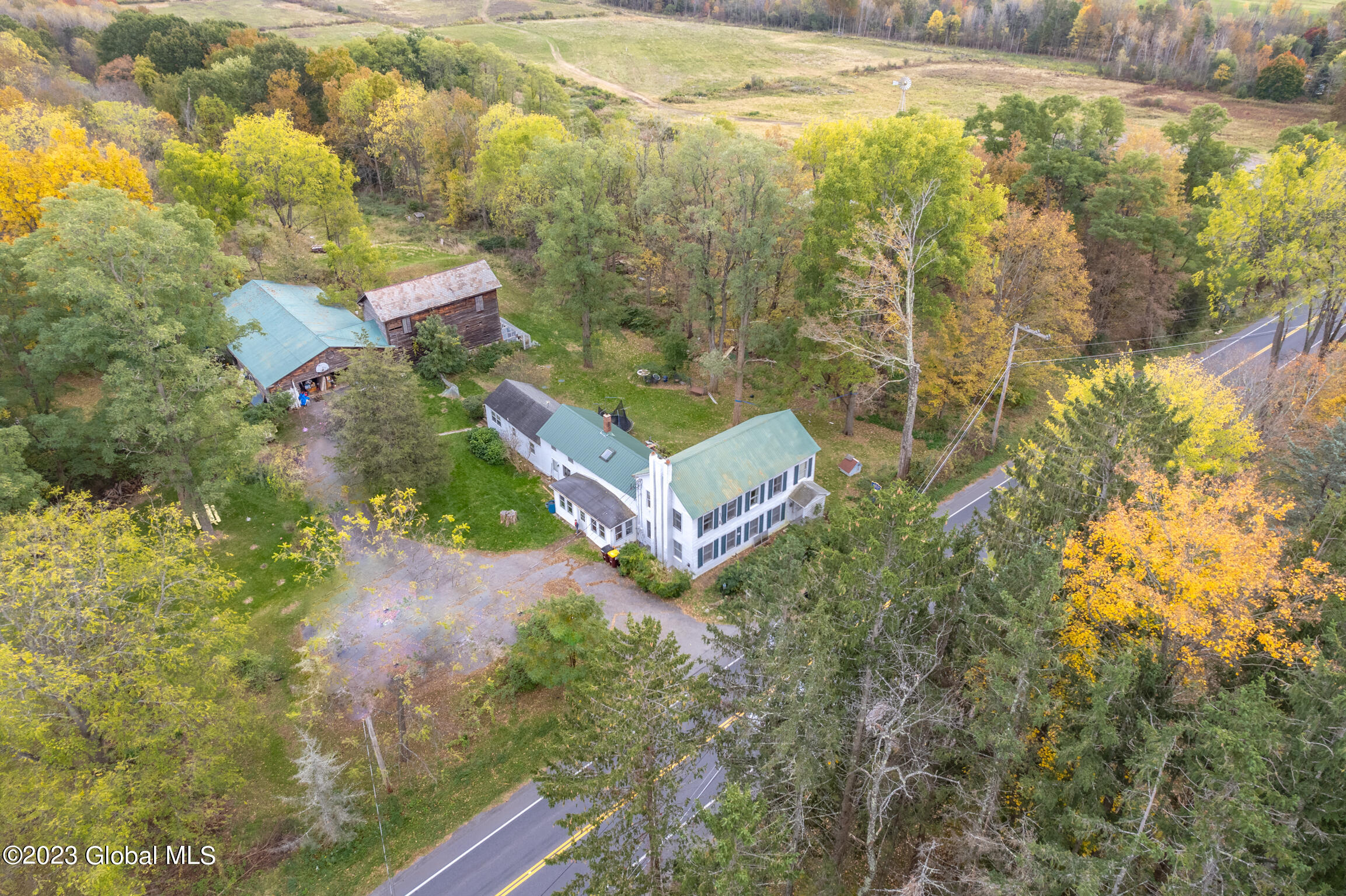 288 Middleline Road Ballston, NY 12020 - Photo 2 of 49 288 Middleline Rd-24 main picture