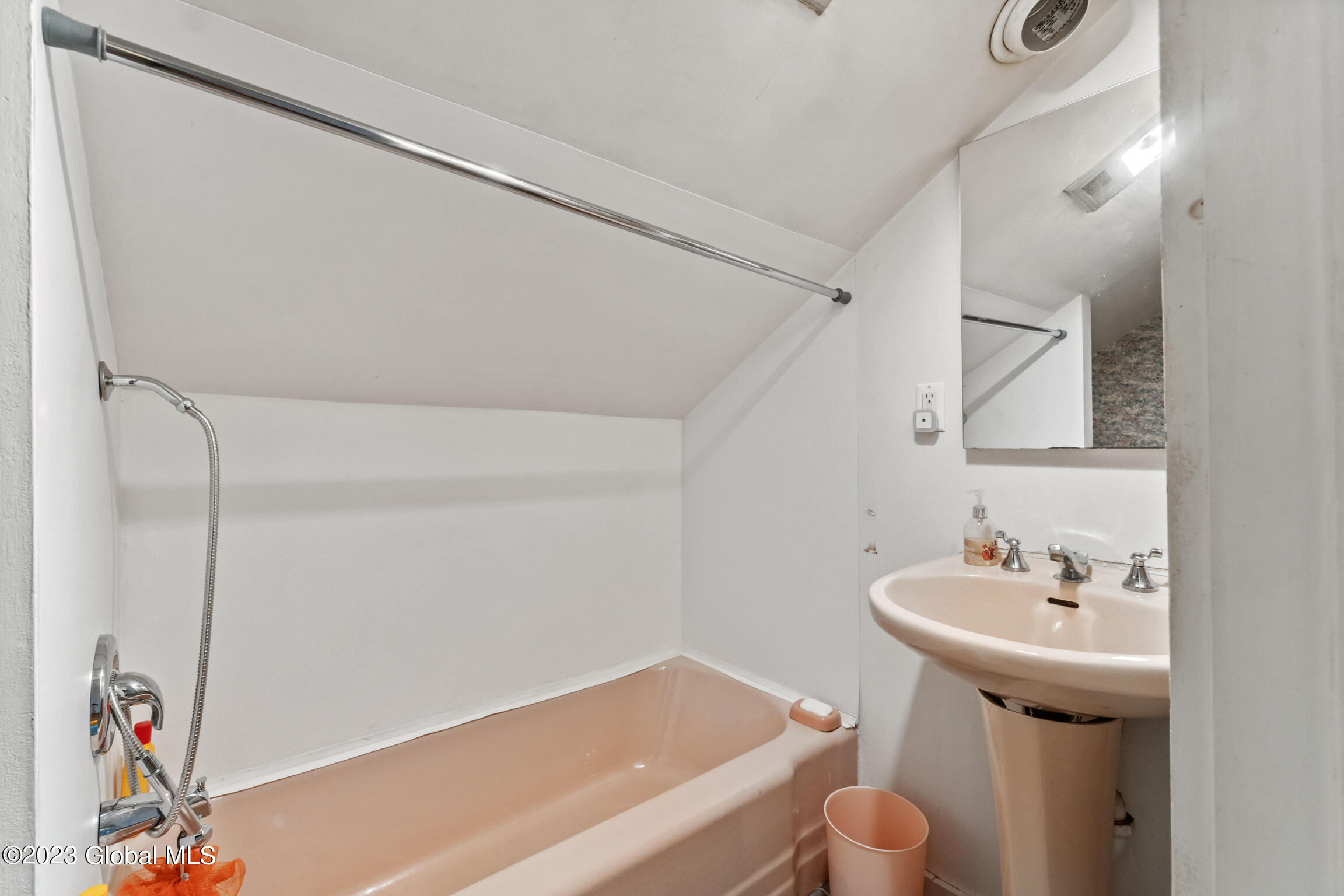 288 Middleline Road Ballston, NY 12020 - Photo 32 of 49 288 Middleline Rd-77