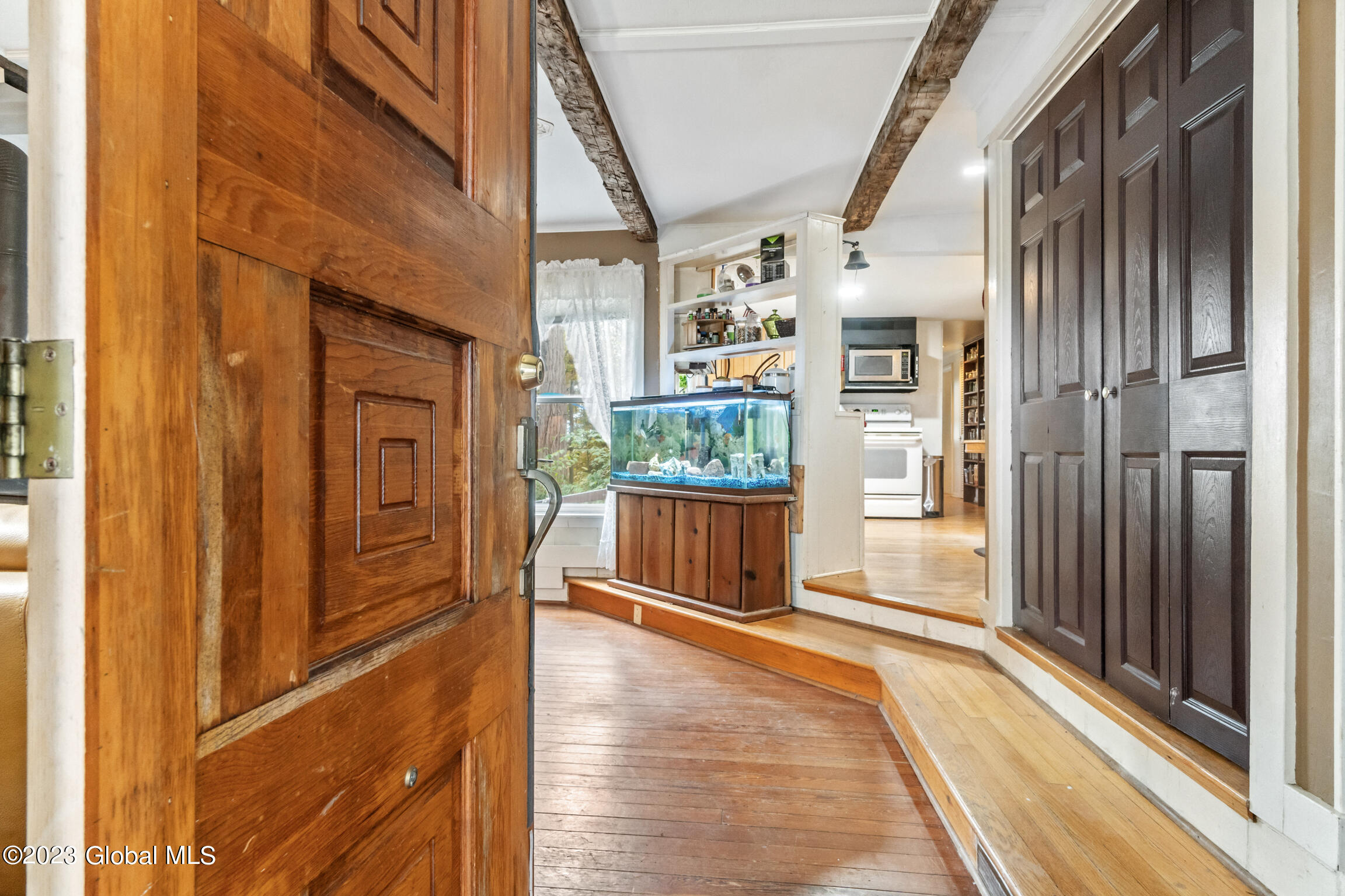 288 Middleline Road Ballston, NY 12020 - Photo 4 of 49 288 Middleline Rd-third pic