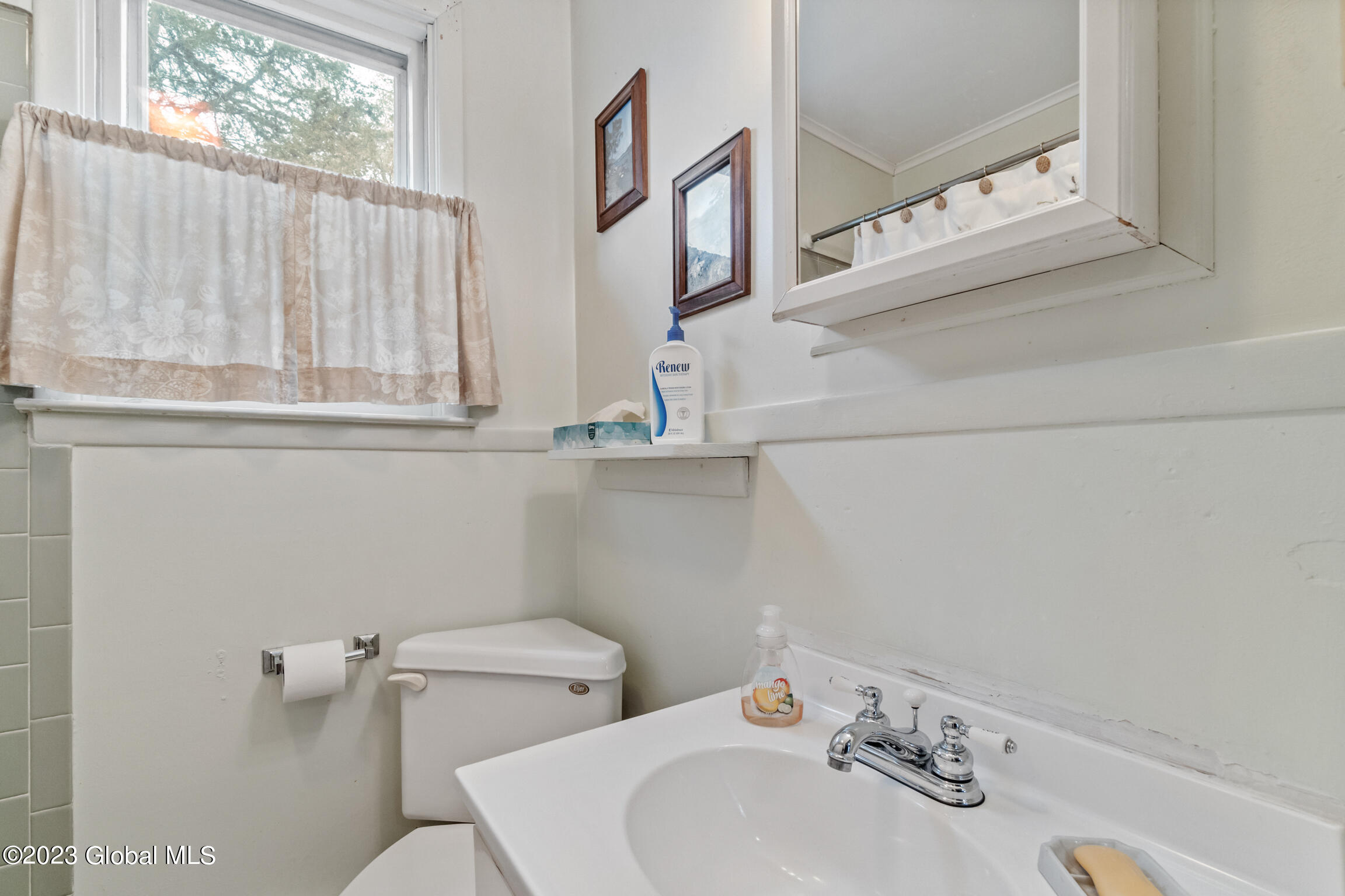 288 Middleline Road Ballston, NY 12020 - Photo 44 of 49 288 Middleline Rd-104